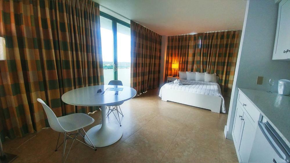 Hotel Casablanca West Tower North Bay Village Zewnętrze zdjęcie